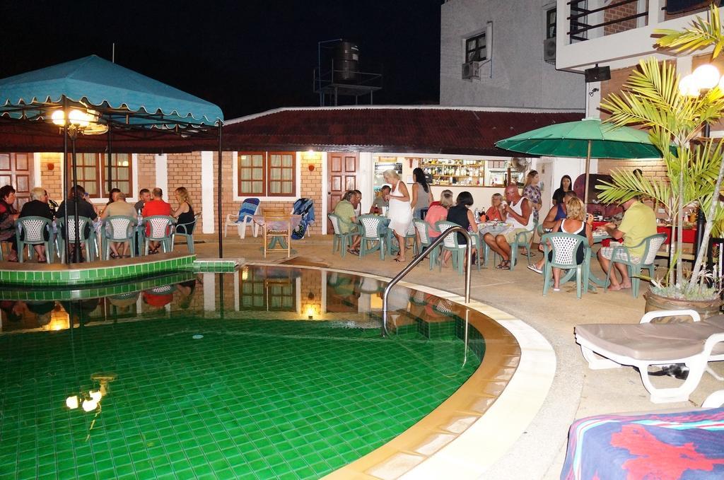 Hotel The Kata 2*