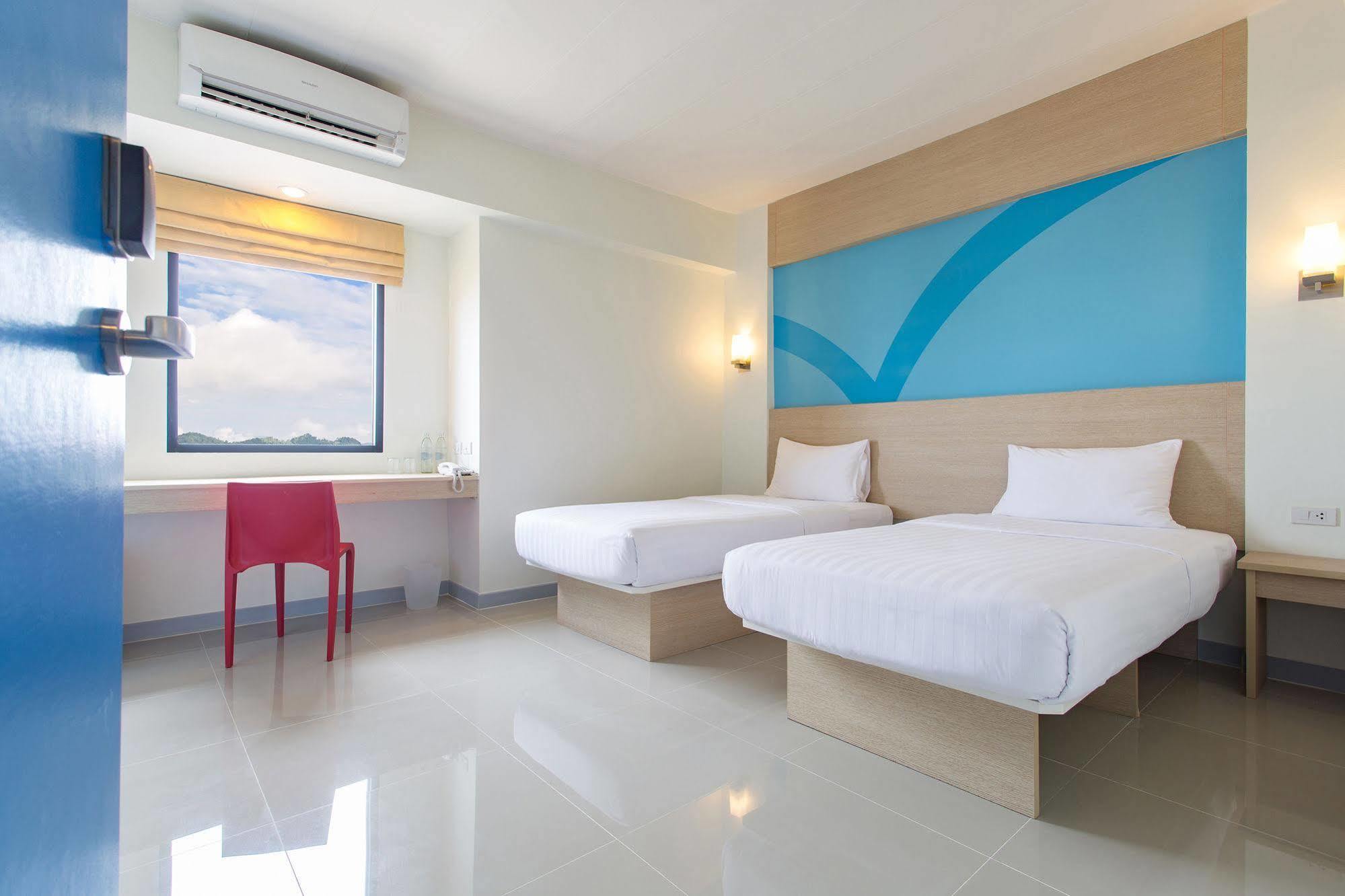 Hop Hotel