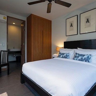 Hotel Wings By Two