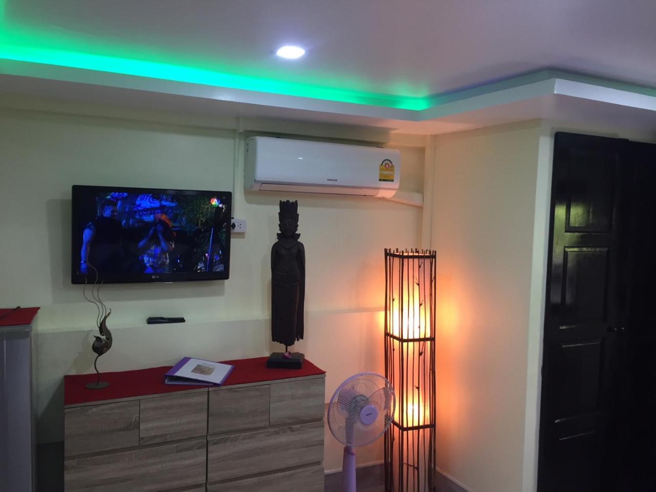 Guest house Fong Kaew And Baan Nang Fa 3*