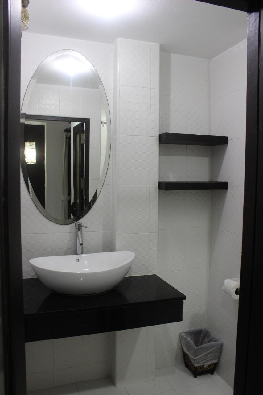Amber - Sha Guest house Phuket