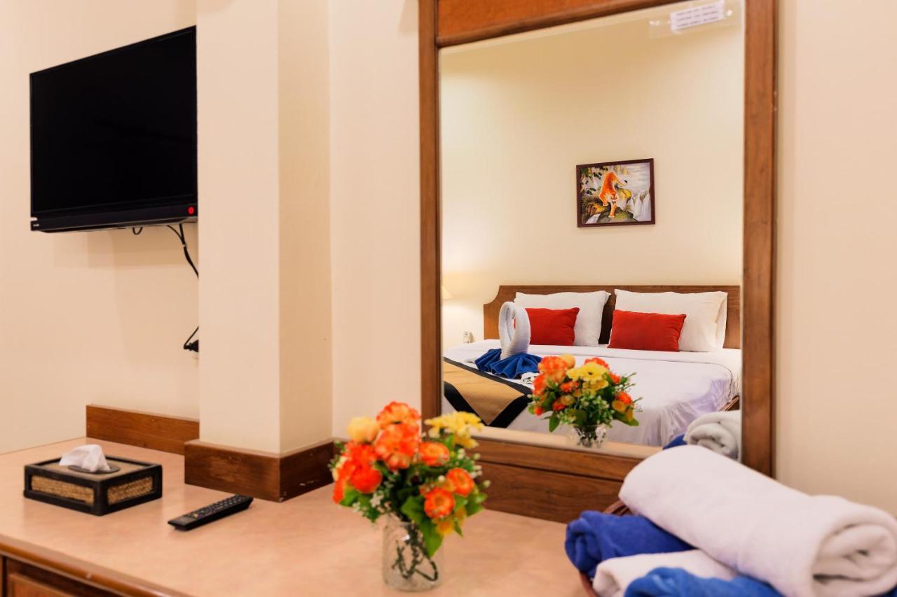 Hotel Batic House By Sharaya 3*