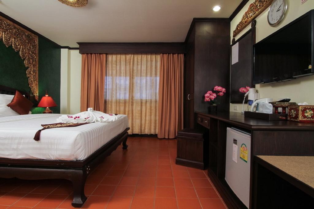 Pl 2* Patong