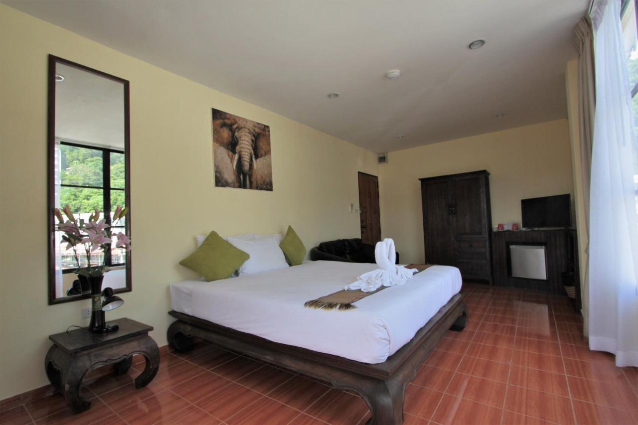 Karon Pool Hotel 3*