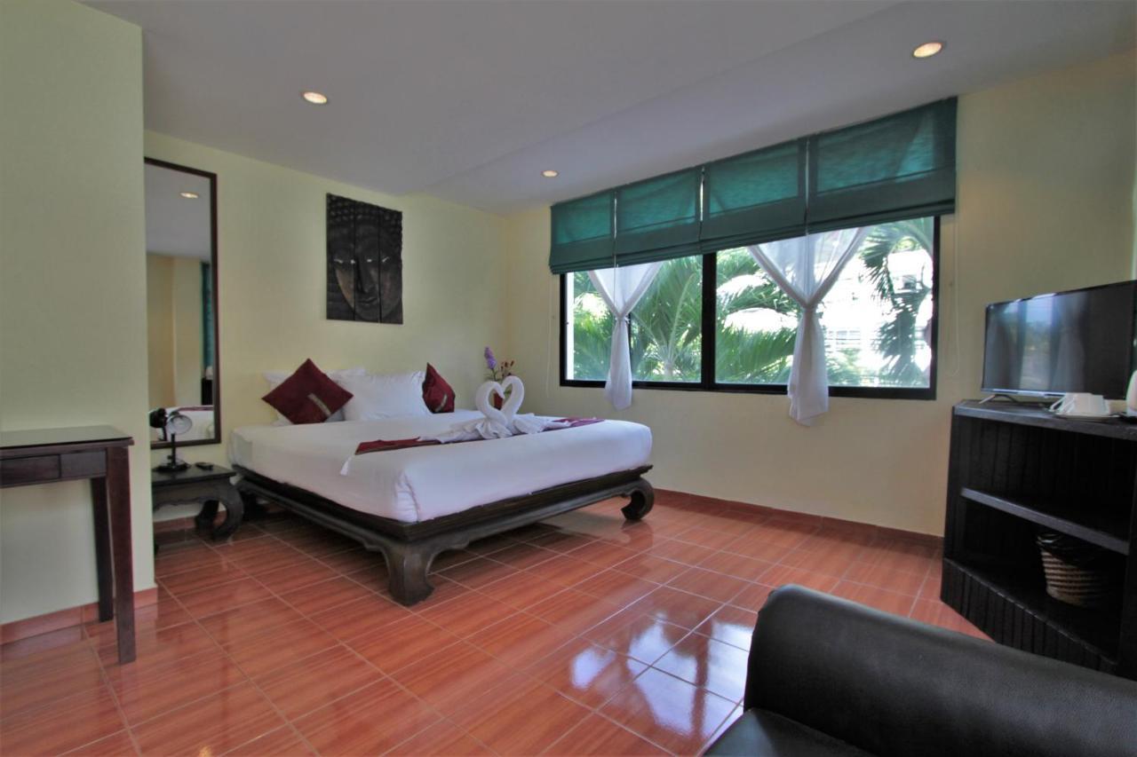 Karon Pool Phuket