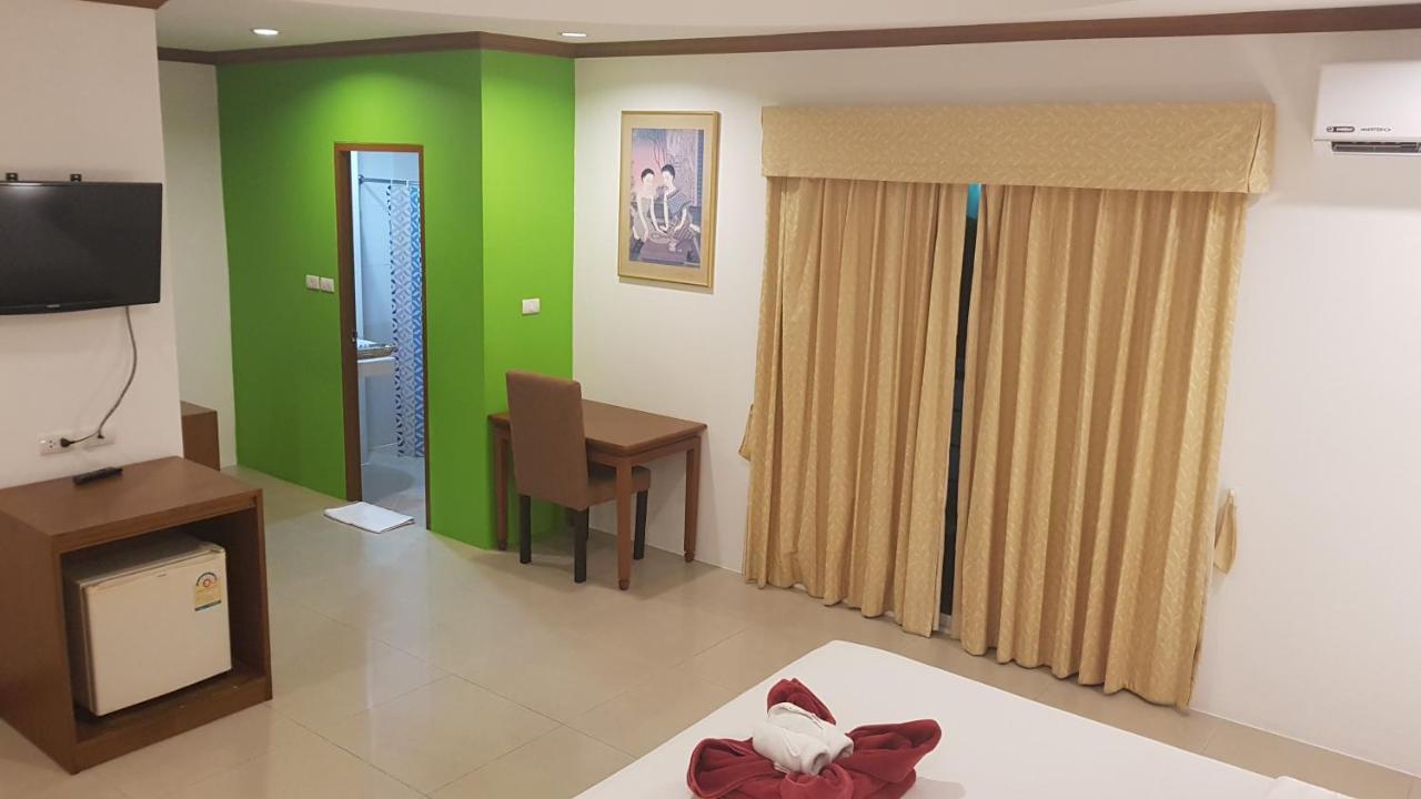 Pipikuku & Restaurant Hotel Phuket