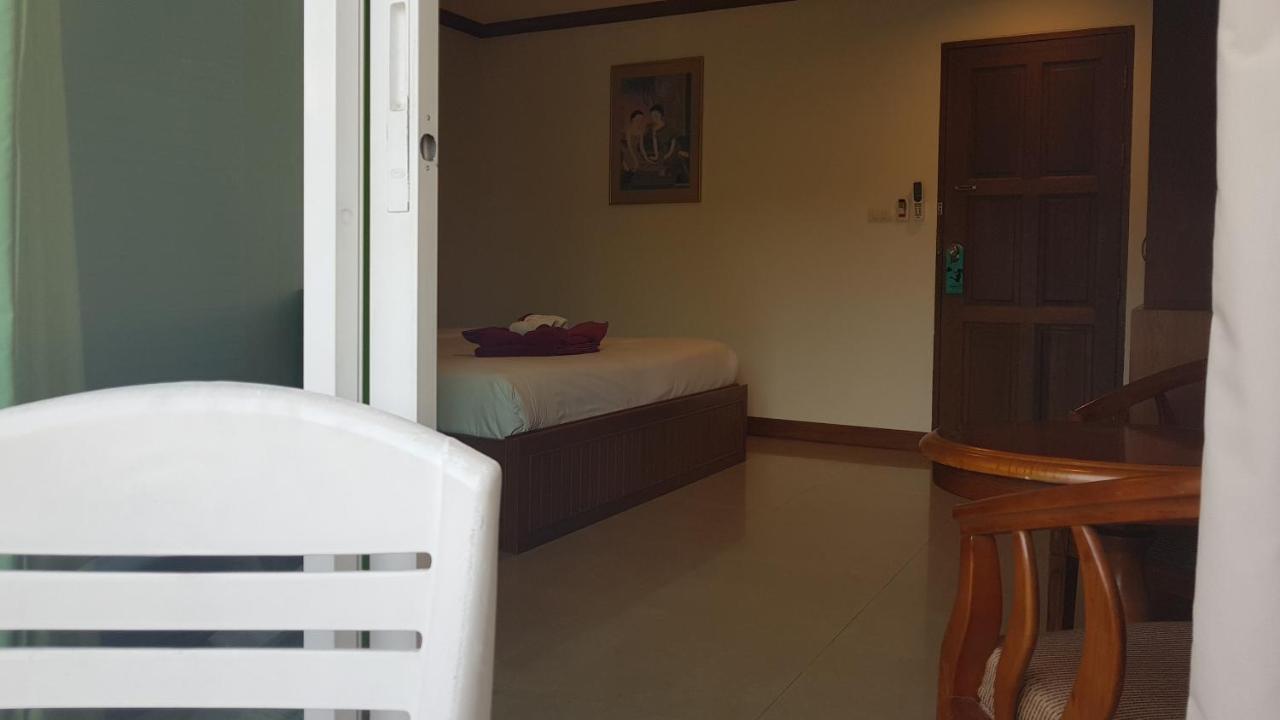Pipikuku & Restaurant Hotel Phuket
