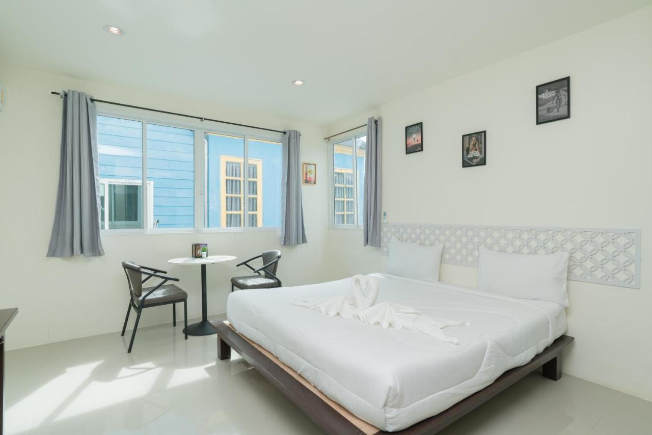 Hangover Hotel
