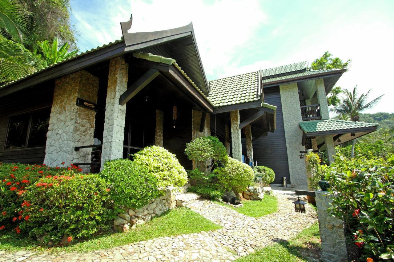 Boomerang Village Karon
