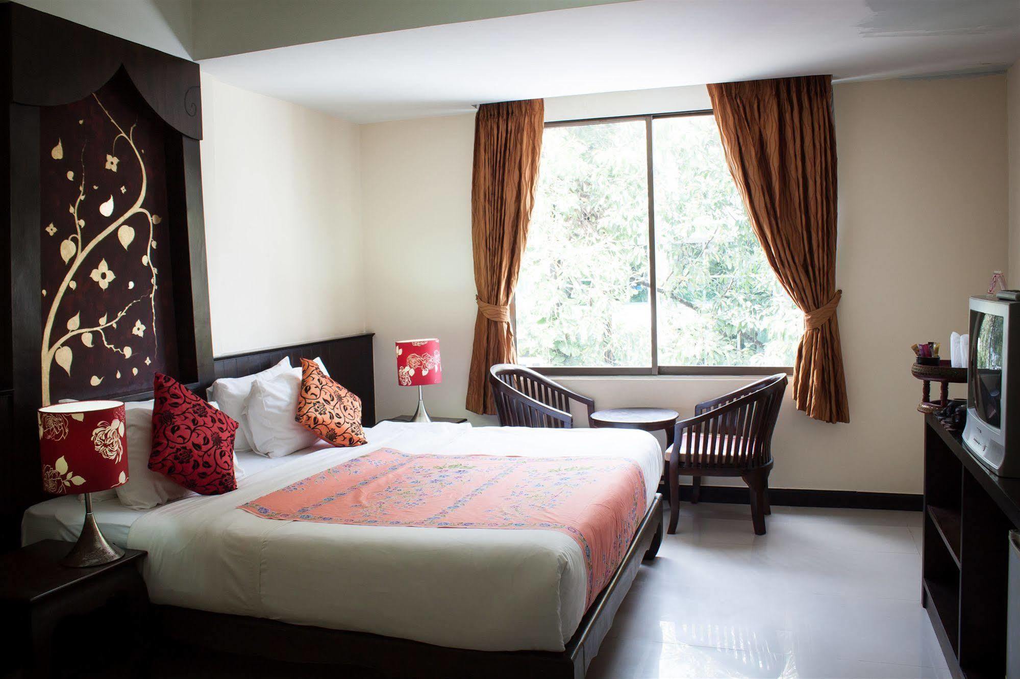 At Phuket 2*