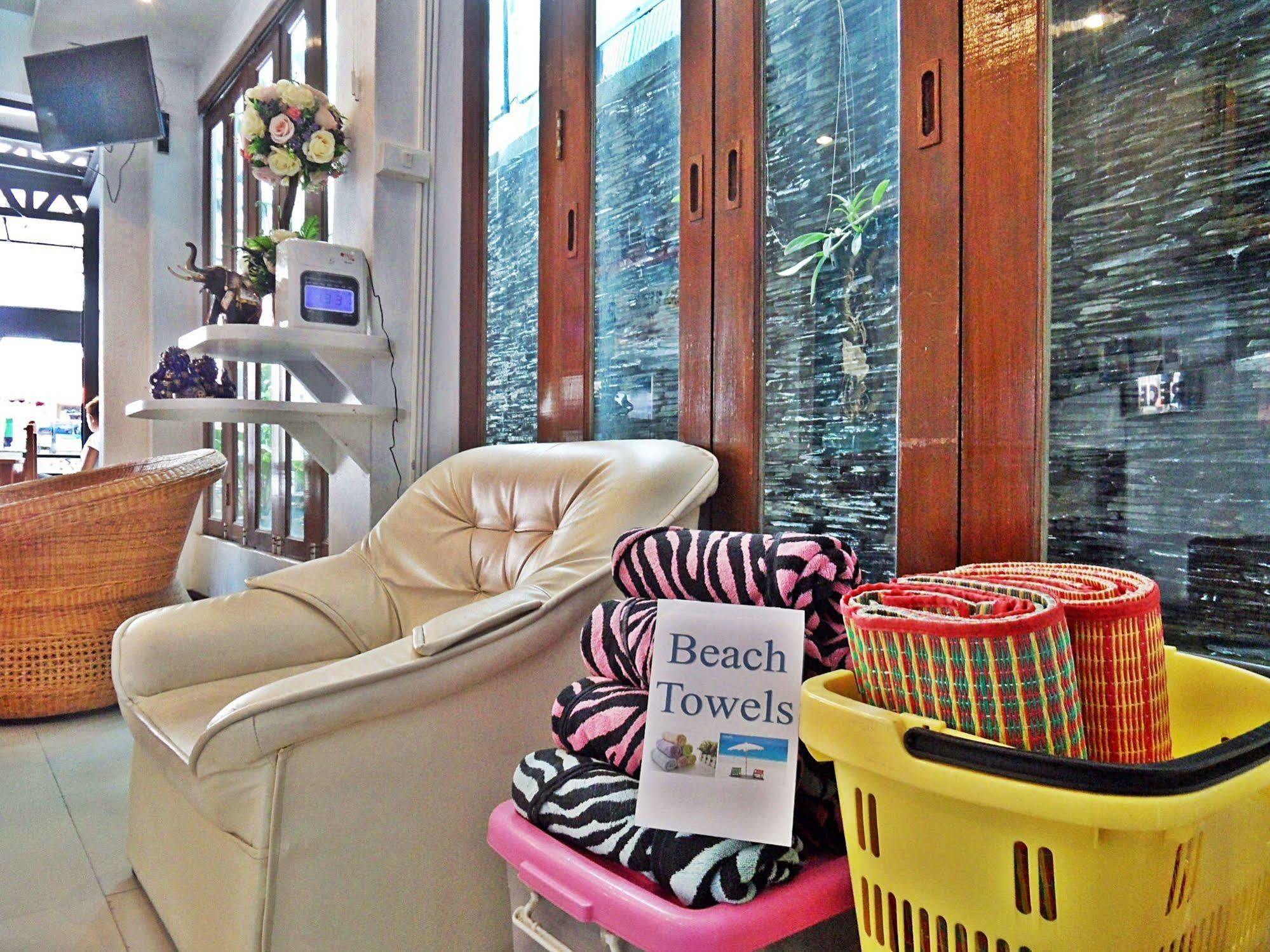 Hip Yaya Residences Hotel 2*