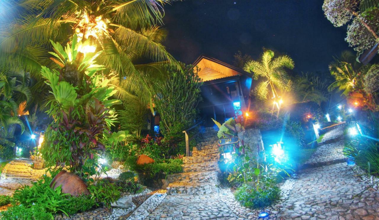 Boomerang Village Resort 3*