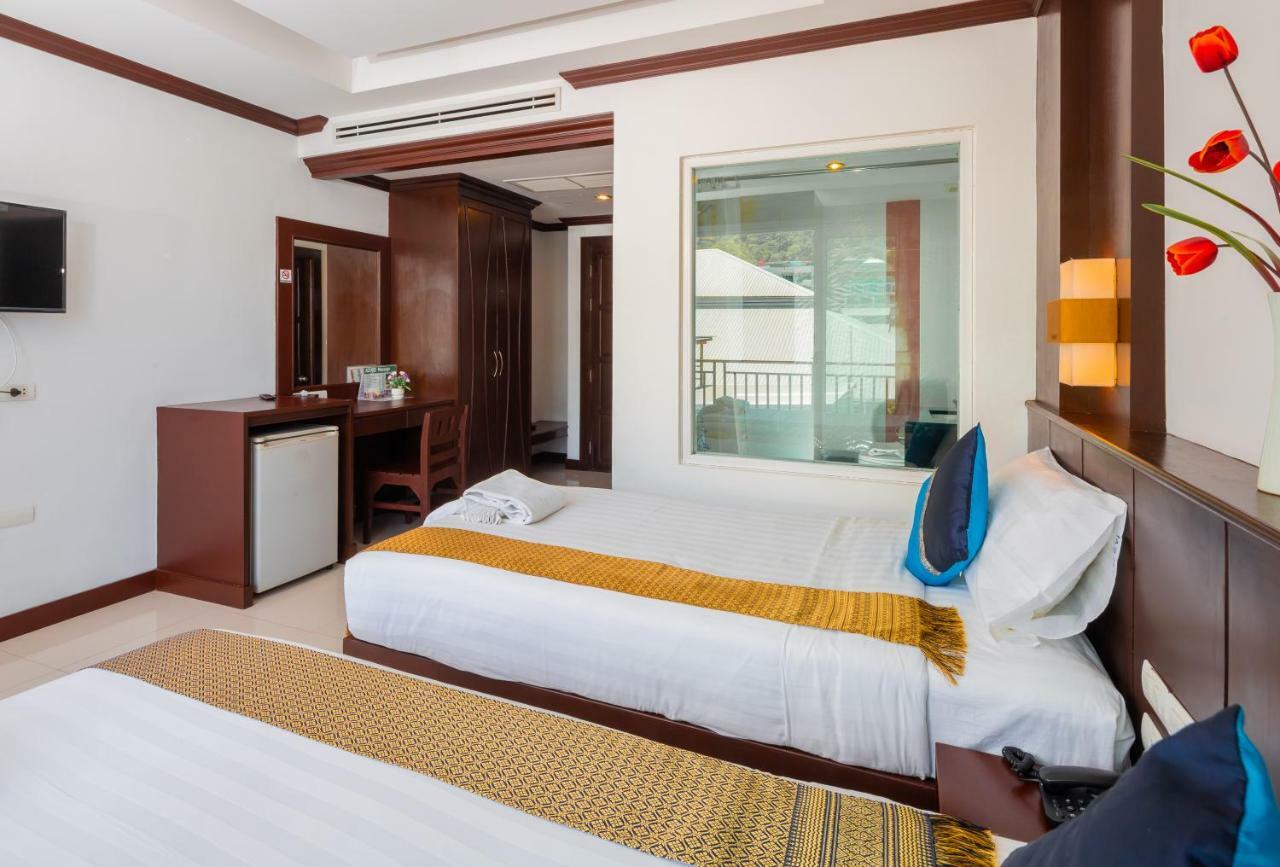 Azure Bangla Phuket 3*