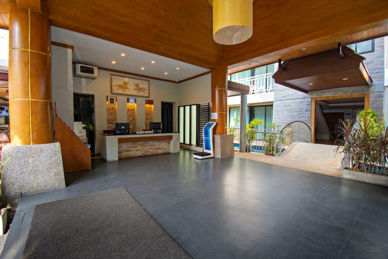 Honey Resort, Hotel