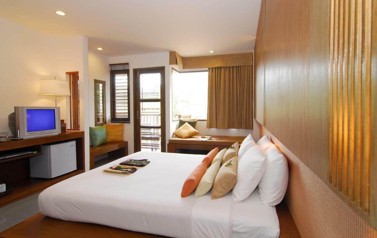 Hotel Peach Blossom & Pool - Sha 4*