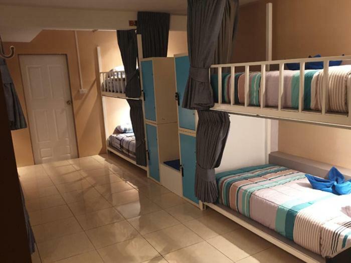 Oasis & Bar Hostel