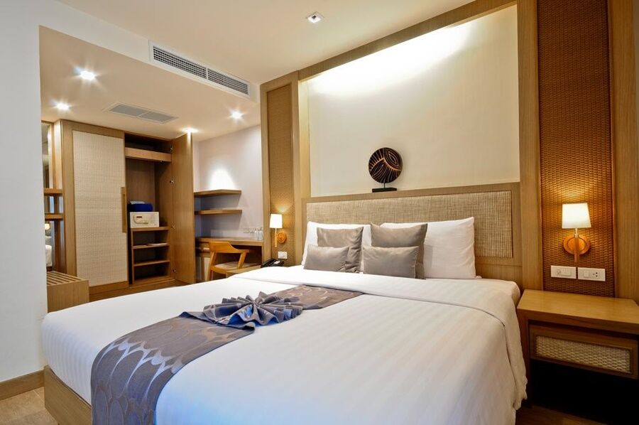 Ashlee Plaza & 4* Patong