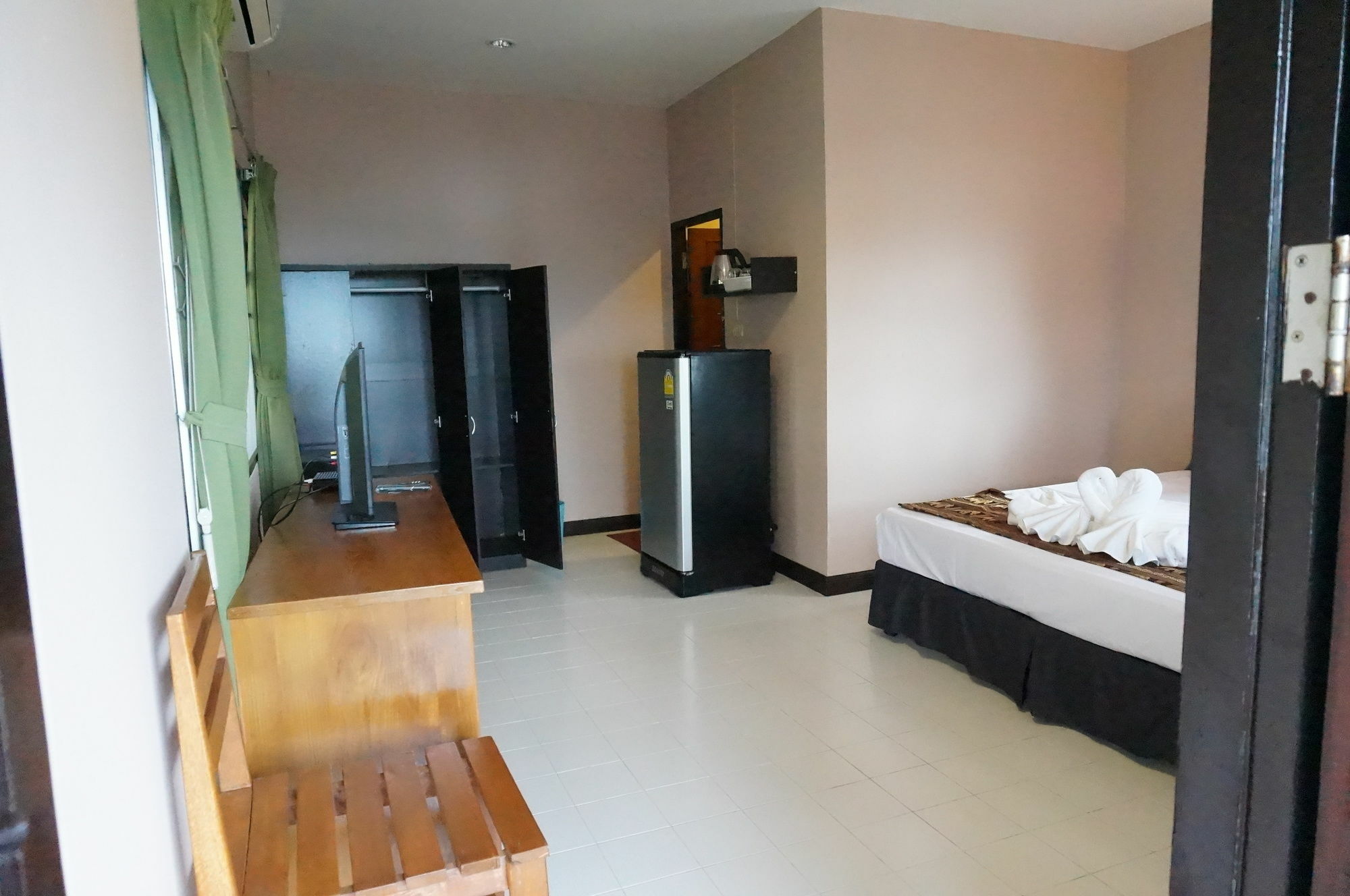 Beachwalk And 3*