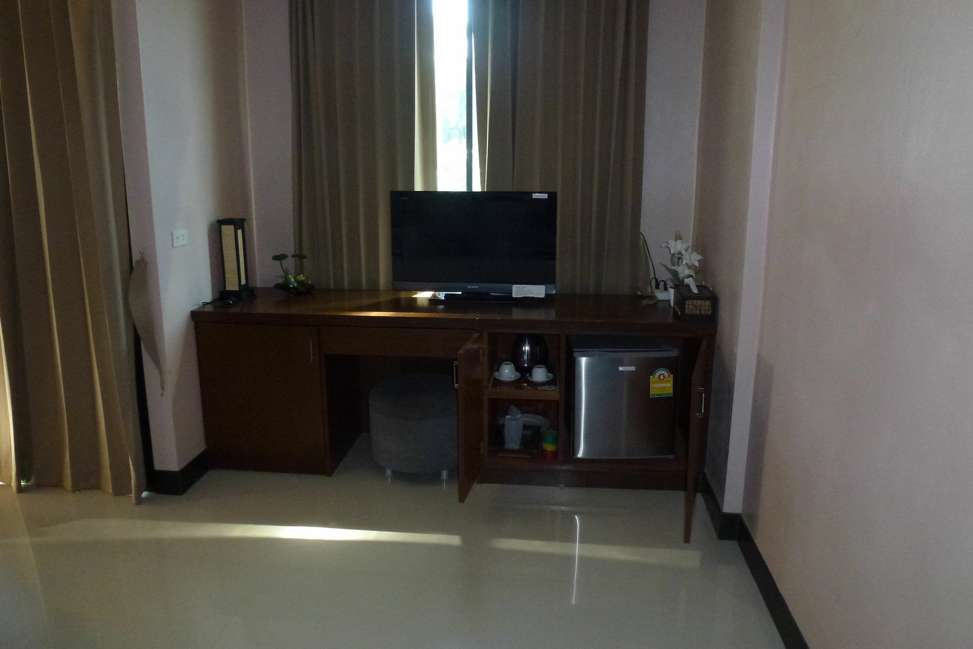 Hotel Beachwalk And Kata Beach (Phuket)