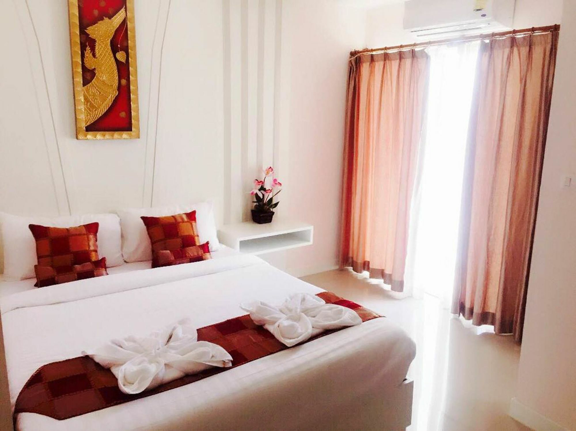 J Sweet Dream Boutique Phuket Hotel 2*