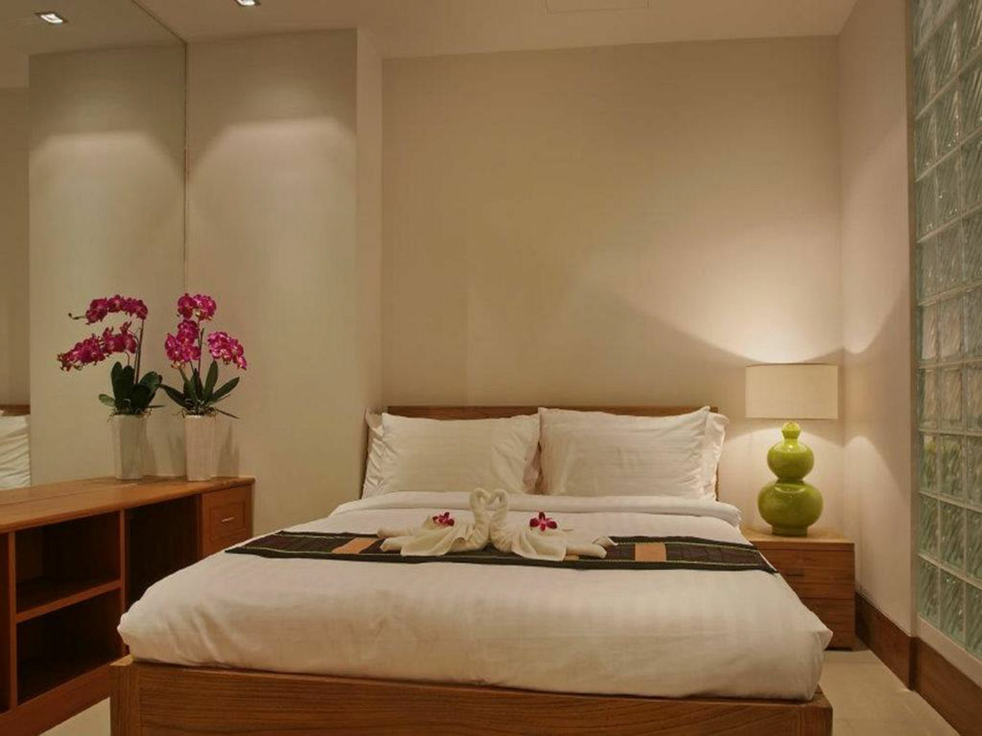 The Pearl Of Naithon Apartment *