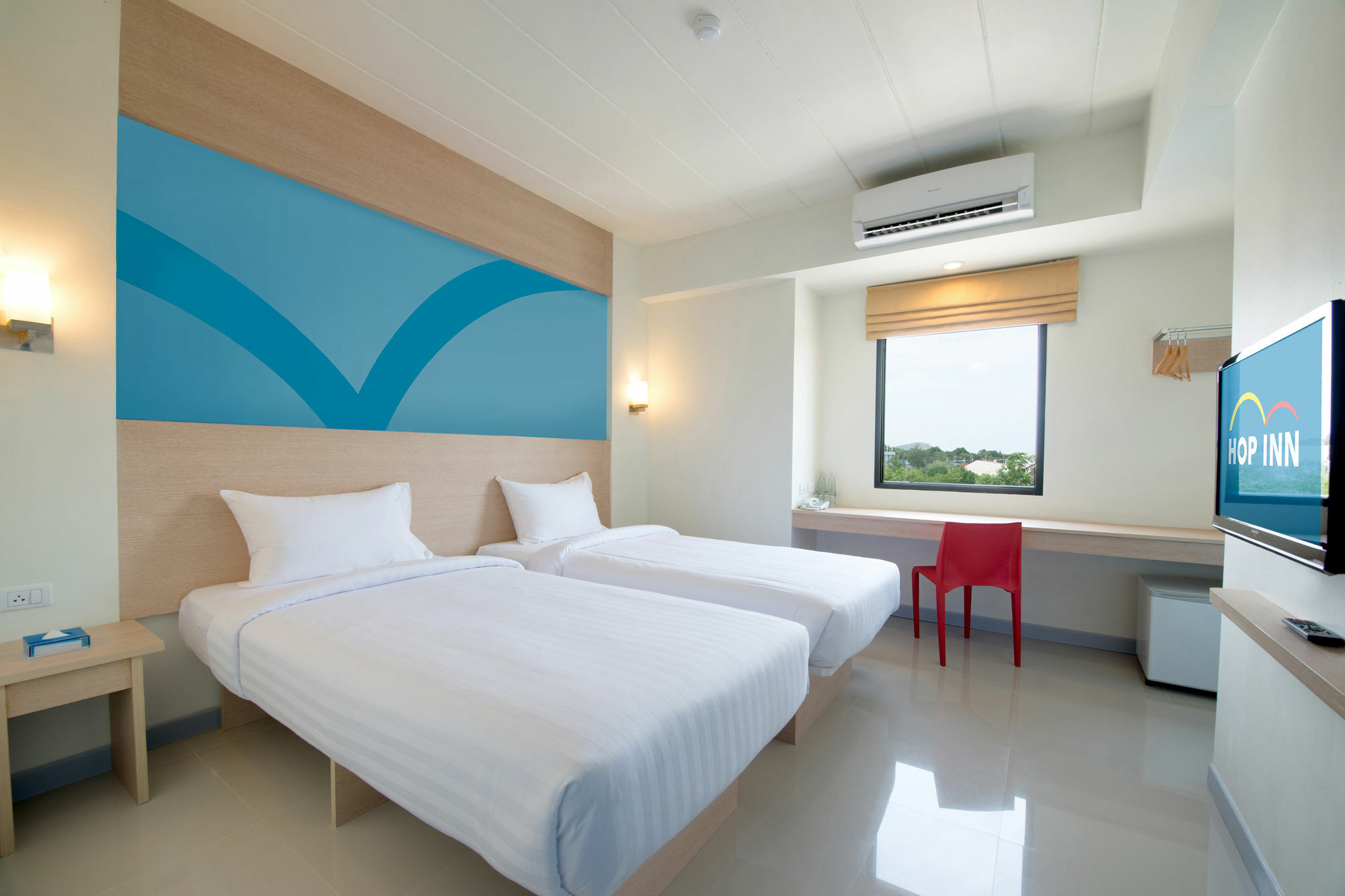 Hop Hotel 2*