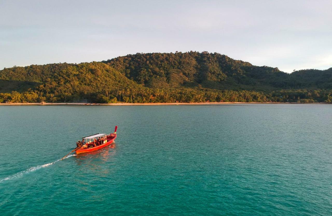 Baan Mai Beachfront Lone Island Resort Phuket