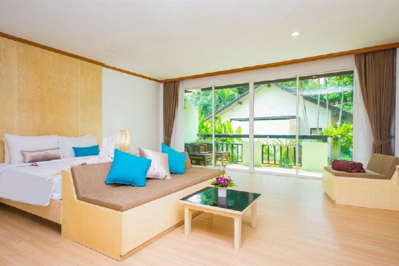 Resort Phuket Island View - Sha Extra 4*