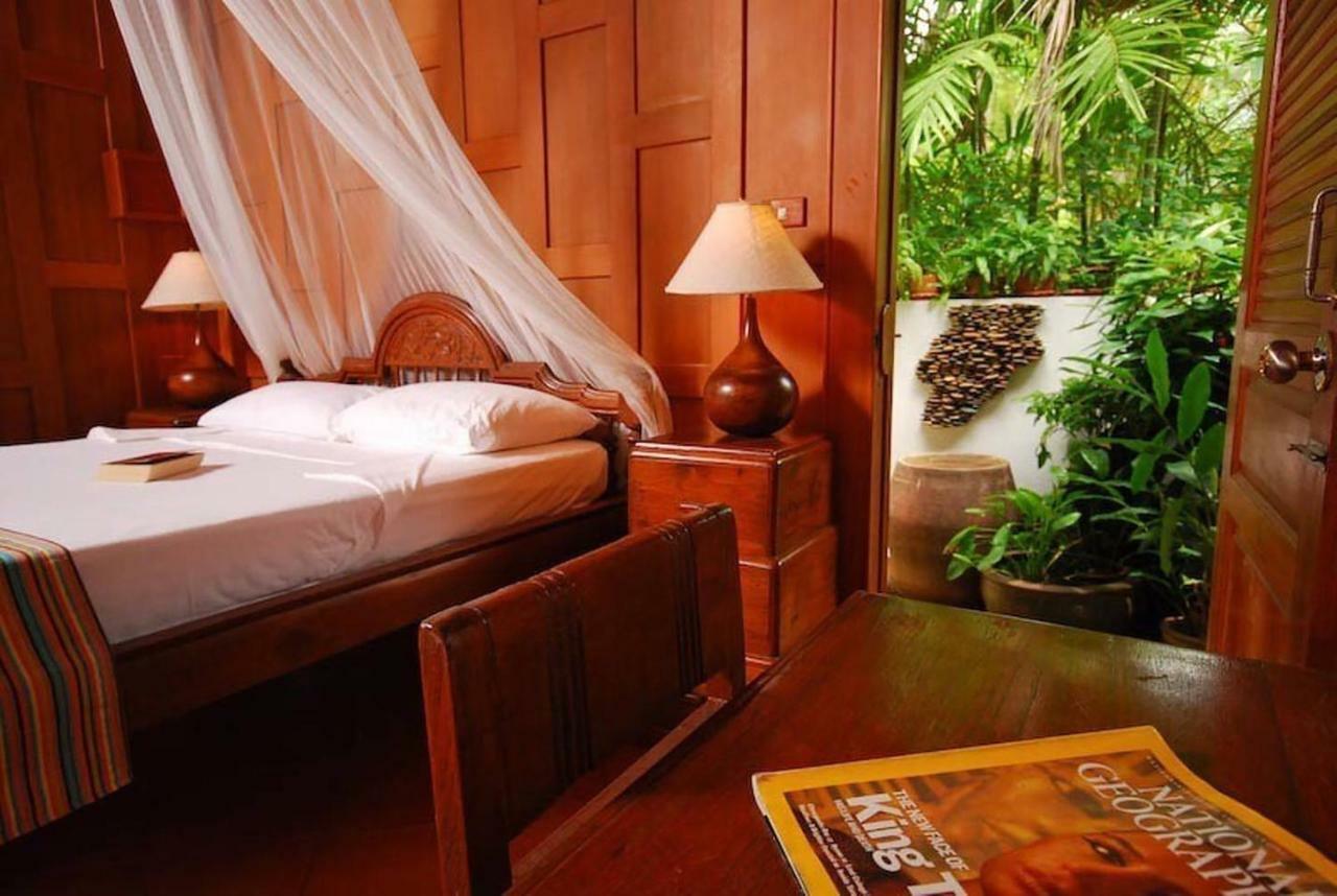 Baan Mai Beachfront Lone Island 4*
