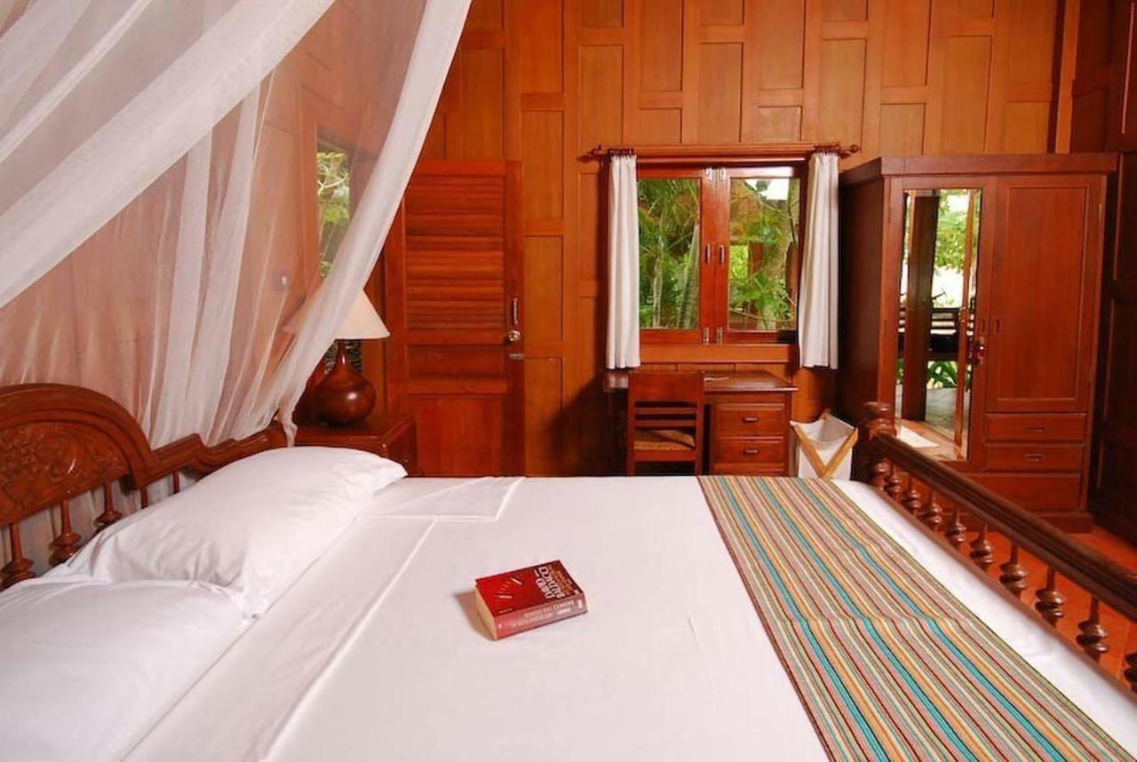 Resort Baan Mai Beachfront Lone Island 4*