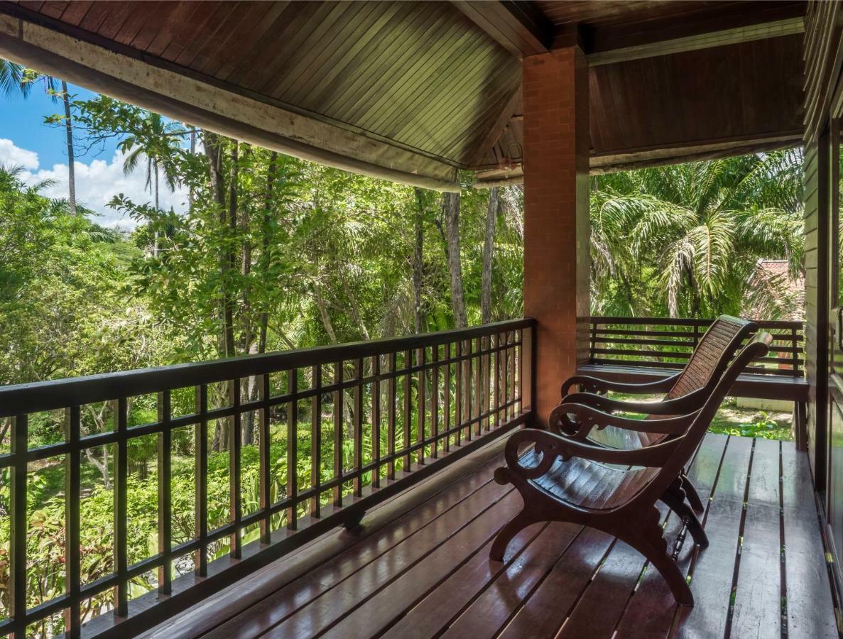 Resort Baan Mai Beachfront Lone Island 4*
