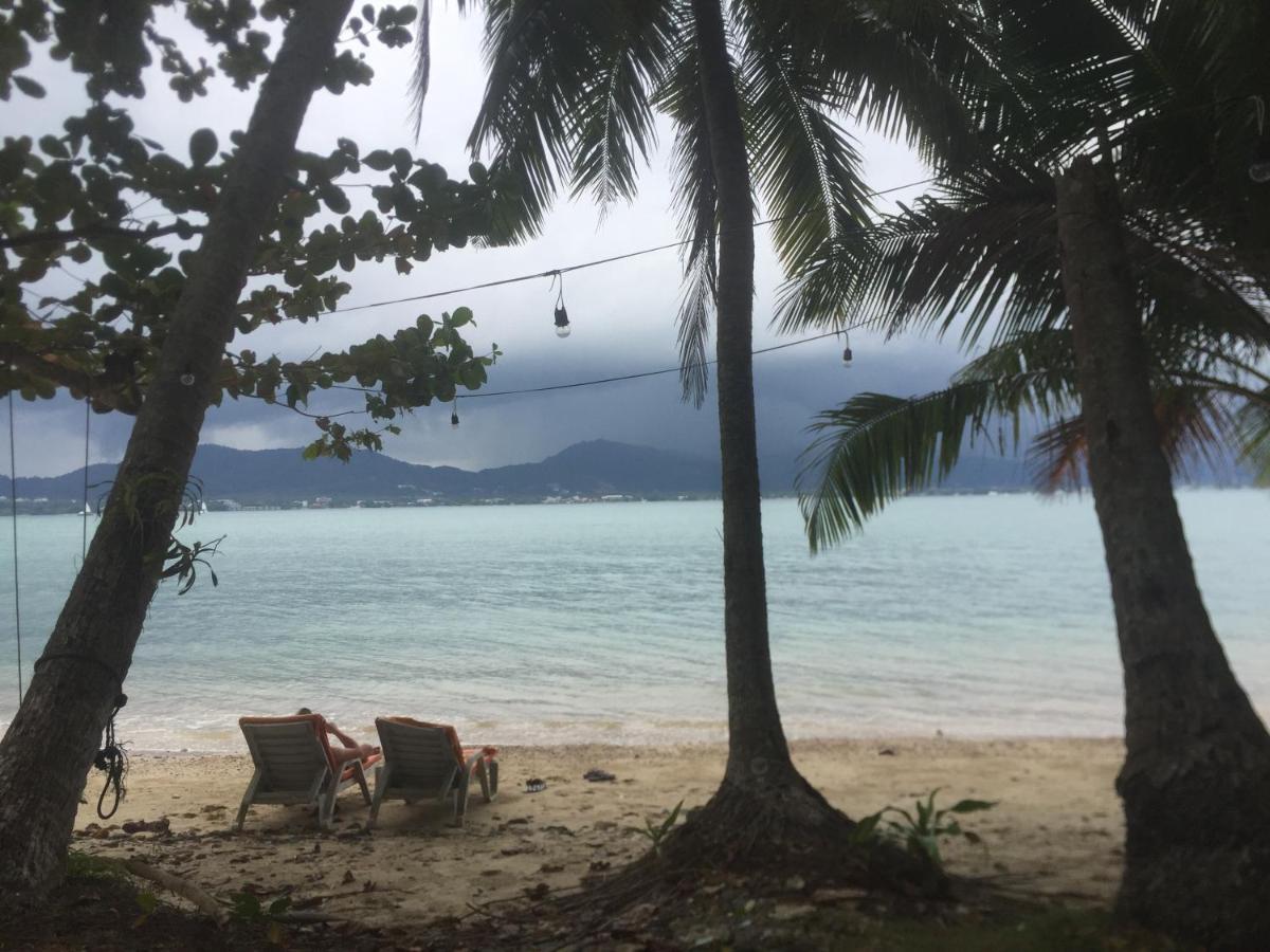 Baan Mai Beachfront Lone Island 4*