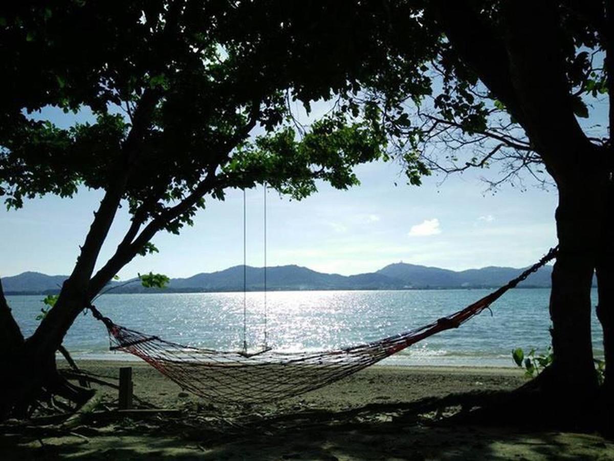 Baan Mai Beachfront Lone Island Resort 4*