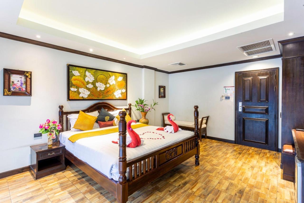 Tanawan Phuket 3*