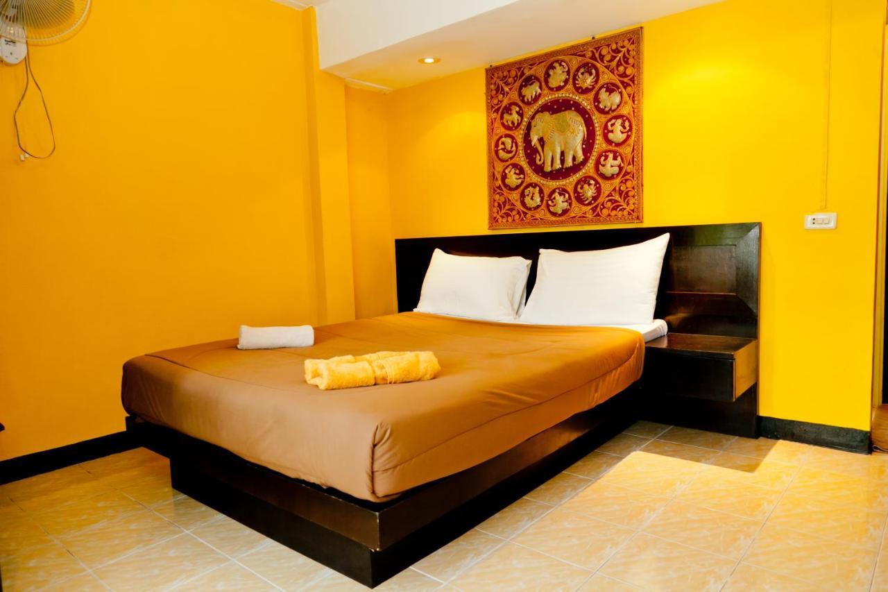 Fullmoon Beach Resort 2*