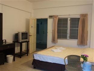 Ekkamon Inn *