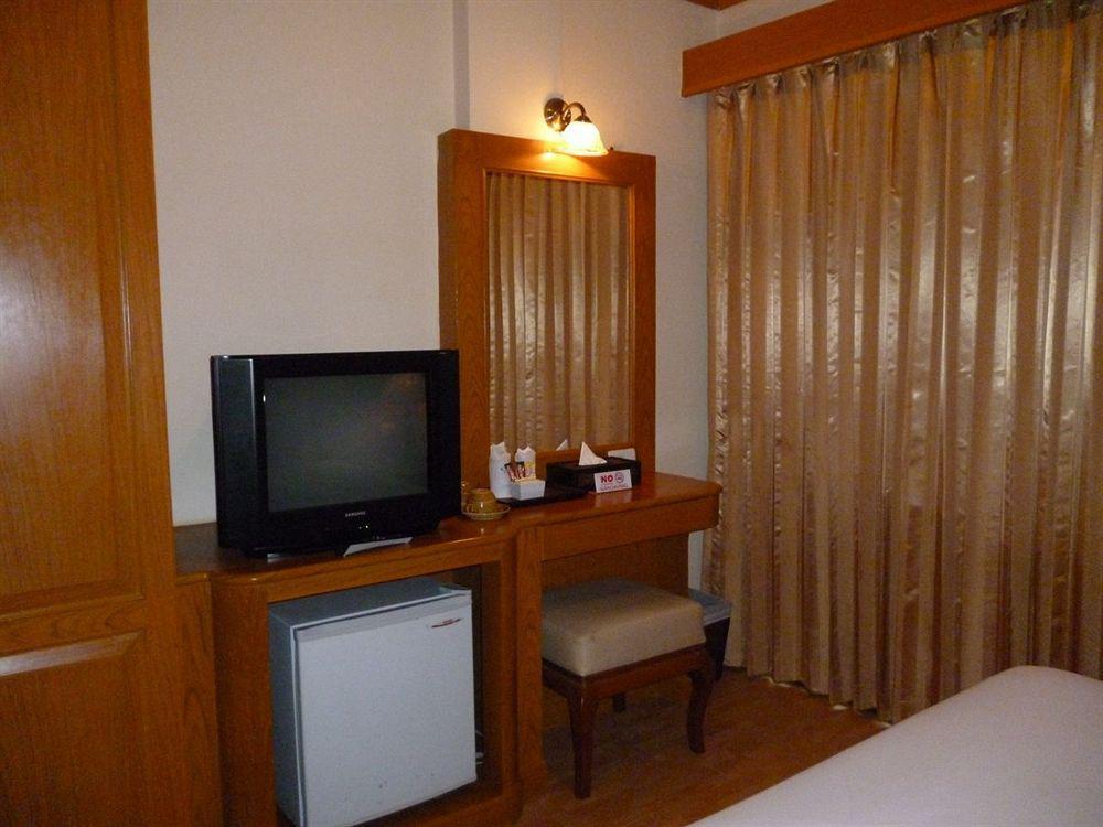 Chang Hotel Patong
