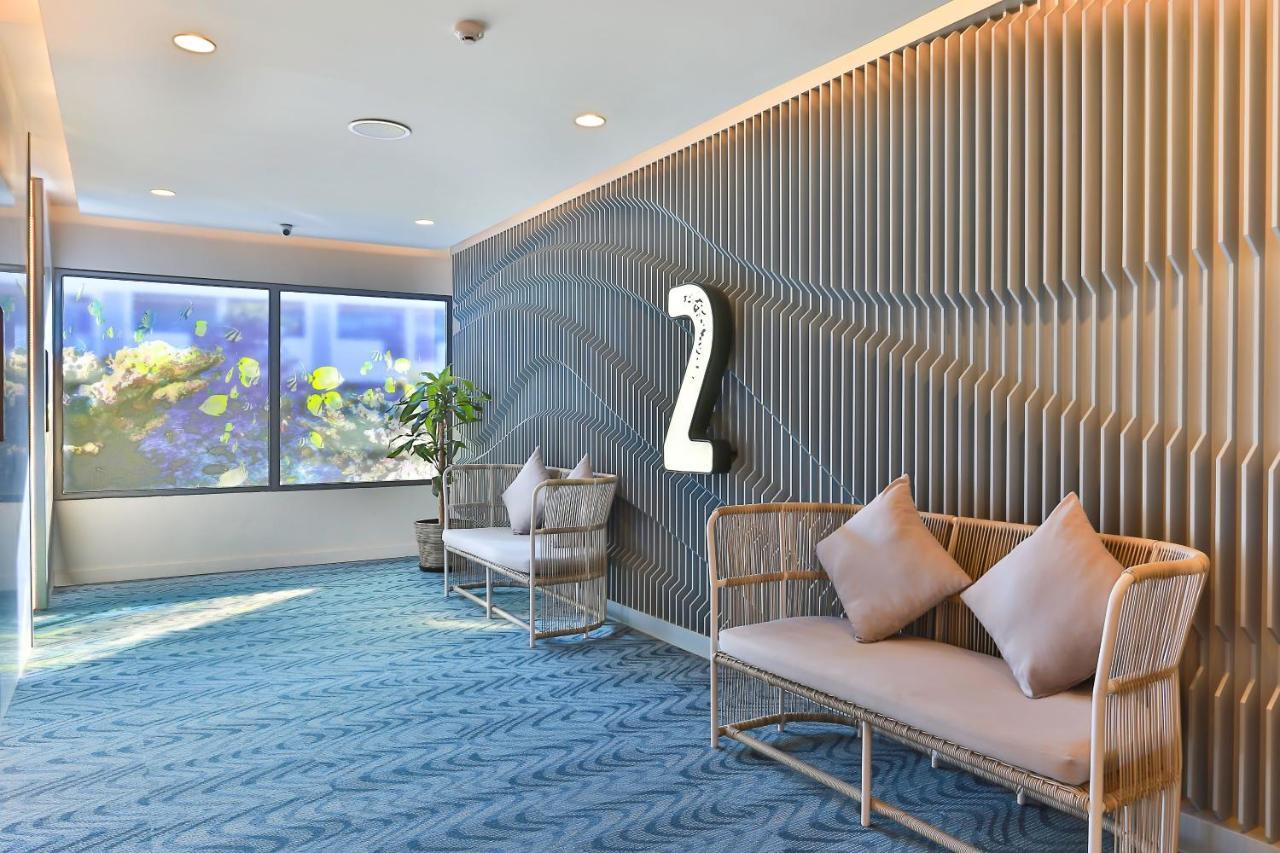 Hotel Clover Phuket - Sha 4*