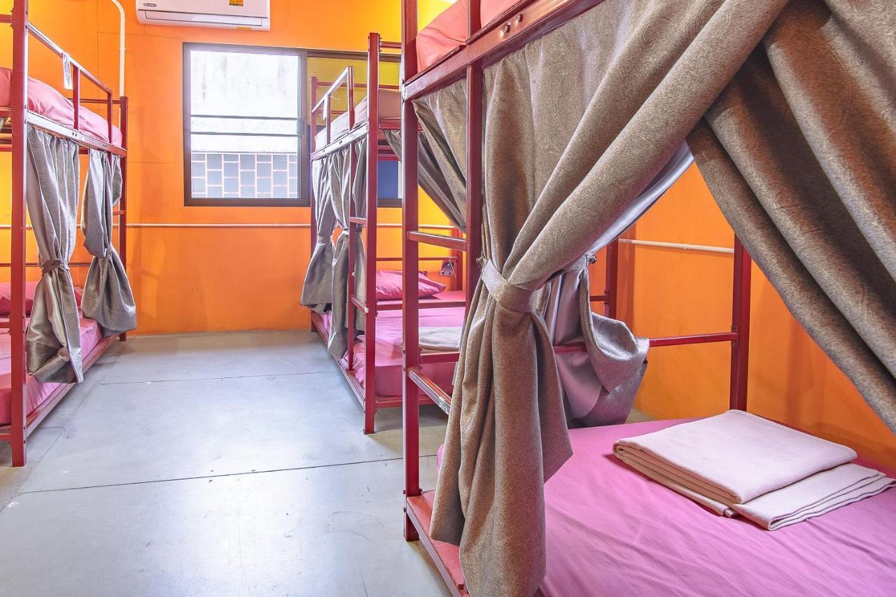 Oyo 586 I Hostel