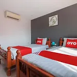 Oyo 861 Patong Dynasty Hotel