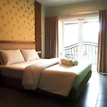 Phuket Ecozy Hotel
