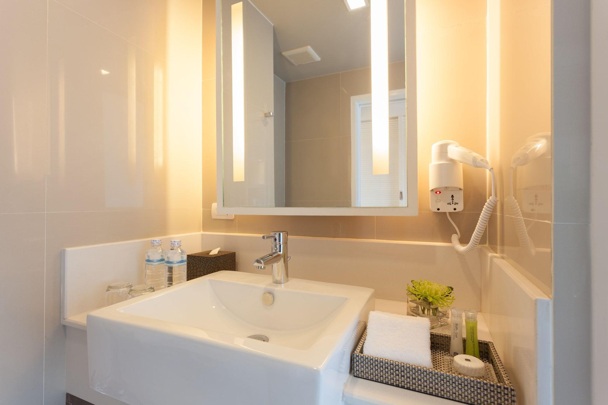 Western Hotel 4*