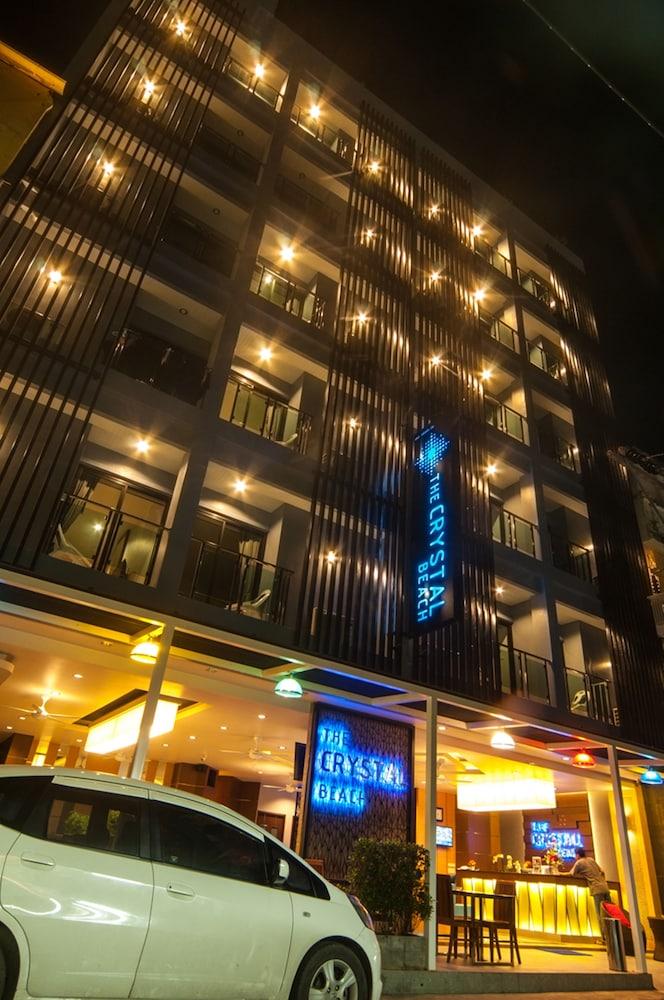 The Crystal 3*