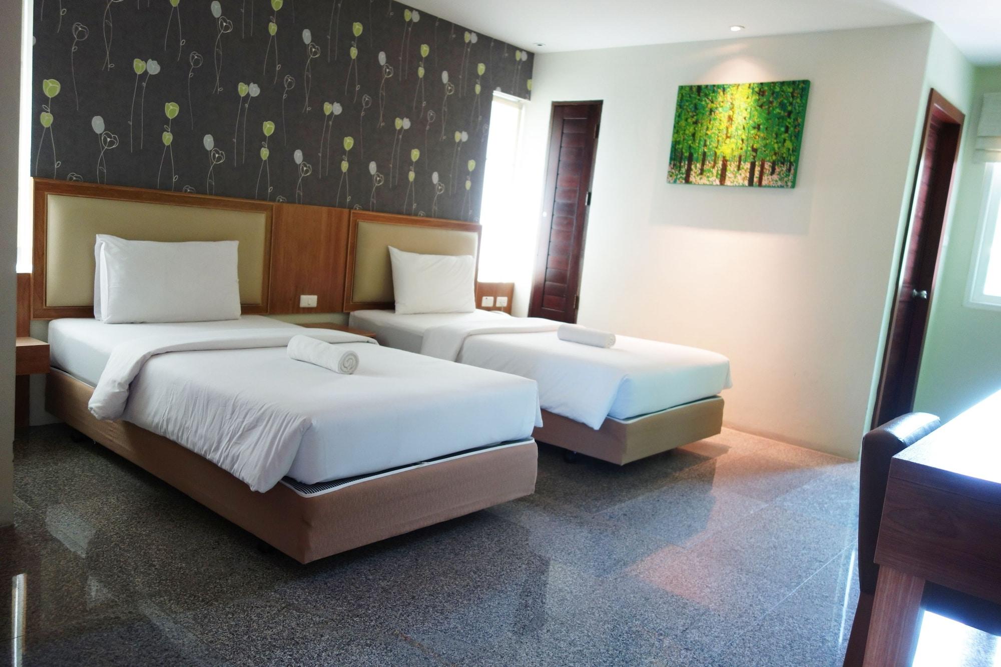 Phuket Ecozy 2*