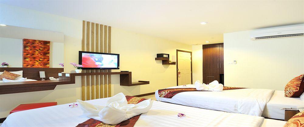 Pimrada Hotel 3*