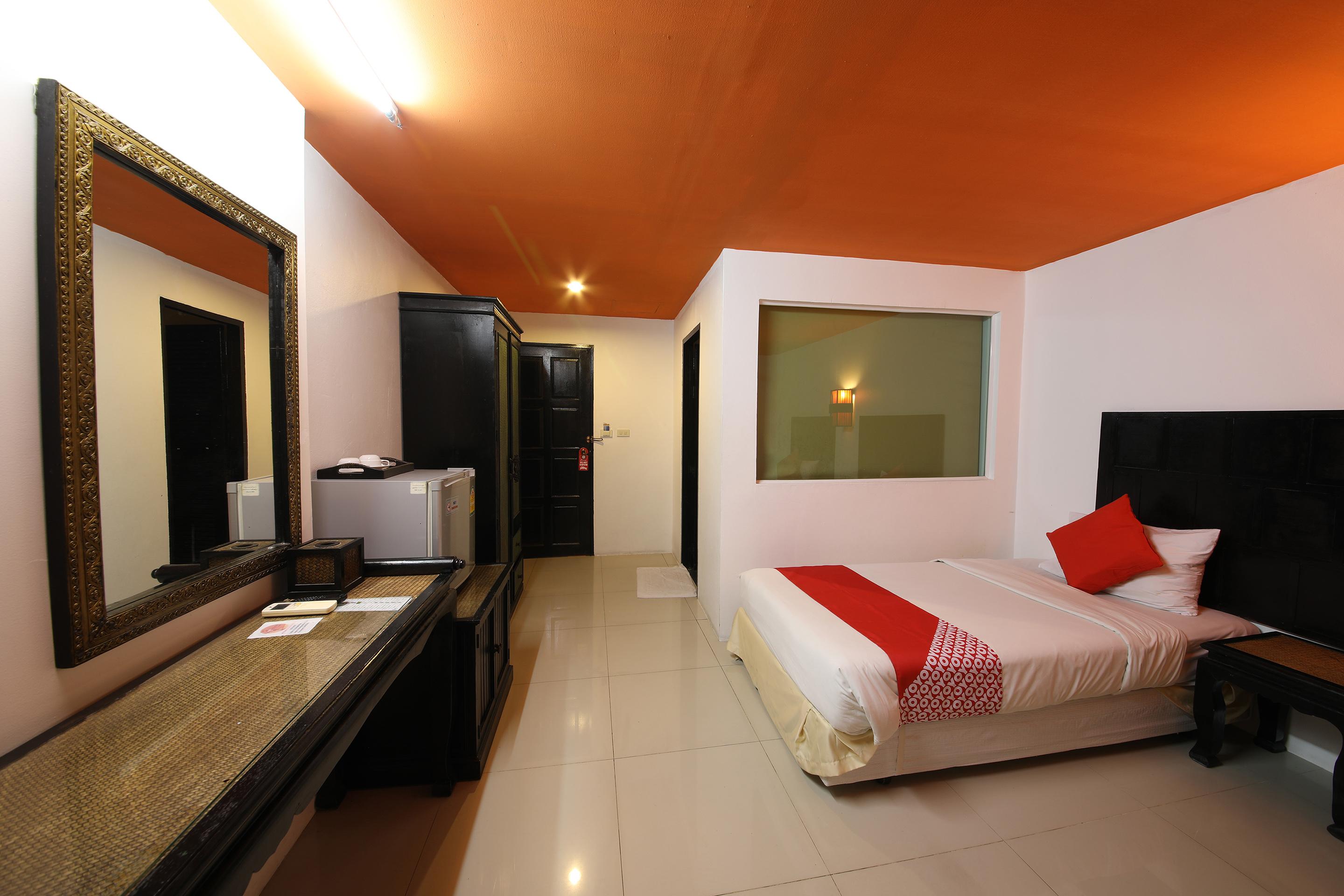 Hotel Oyo 126 Station House 2*
