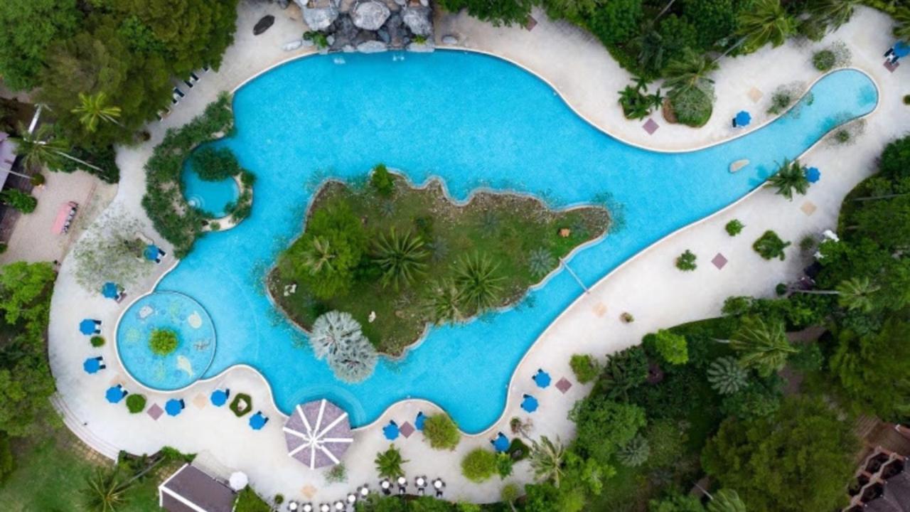 Duangjitt And - Sha Resort 5*