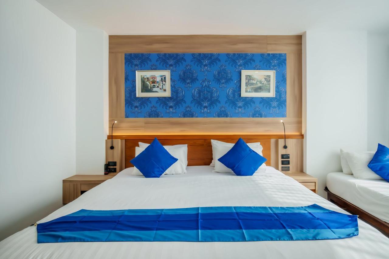 Sira Grande & Hotel 4*