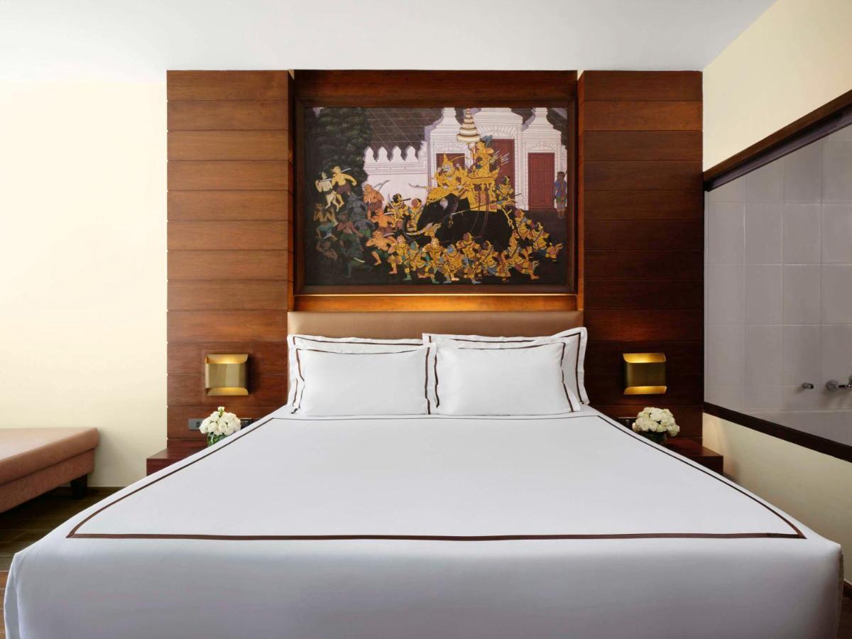 Novotel Phuket Vintage Park Hotel 4*