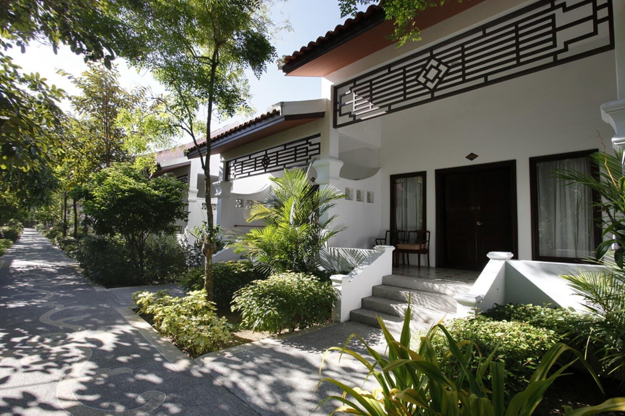 Duangjitt And - Sha Resort
